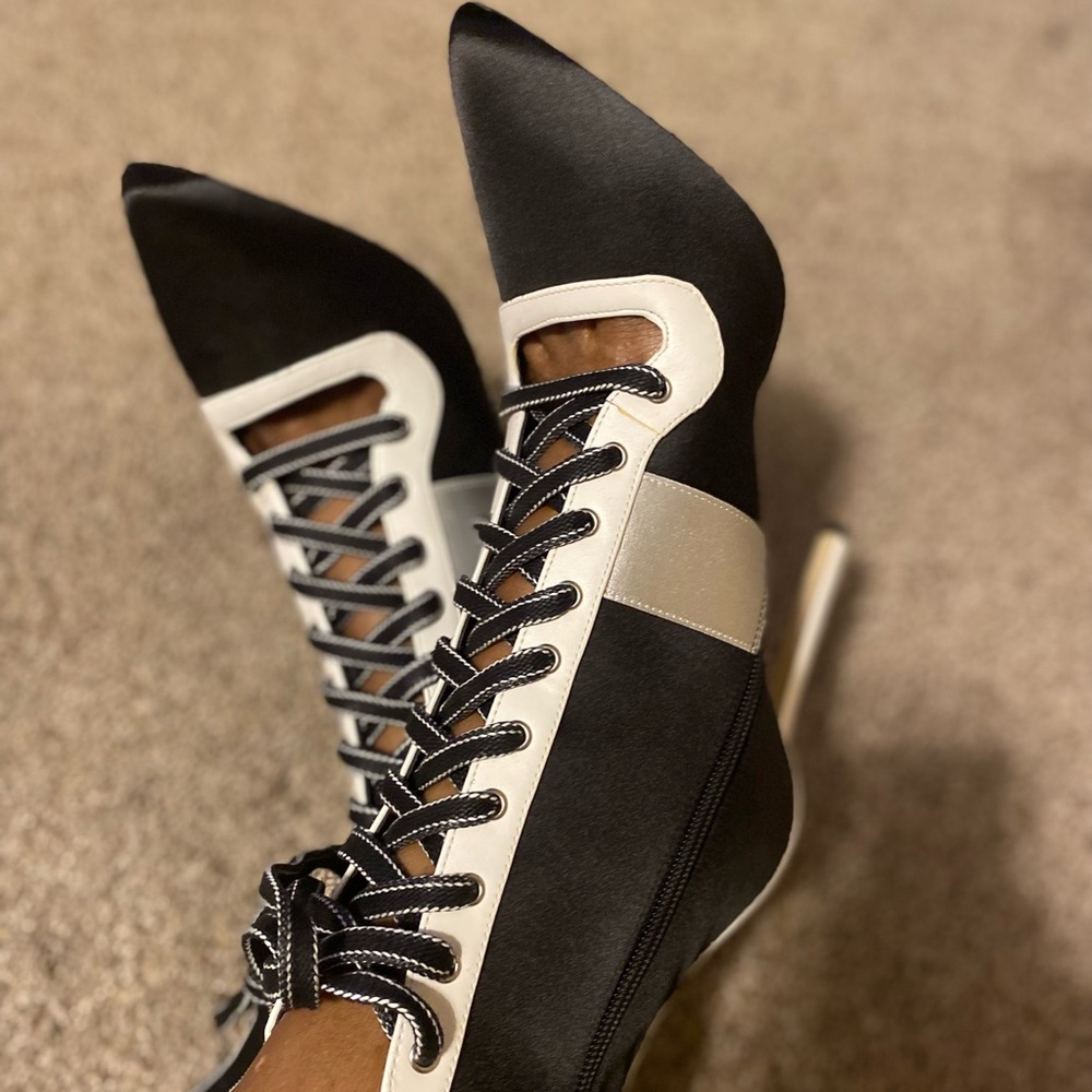 Aldo side zip lace bootie